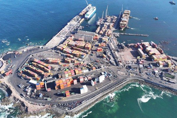 Imagen de portada - Iquique Increases Cargo Transfer by 4% in First Half of 2026