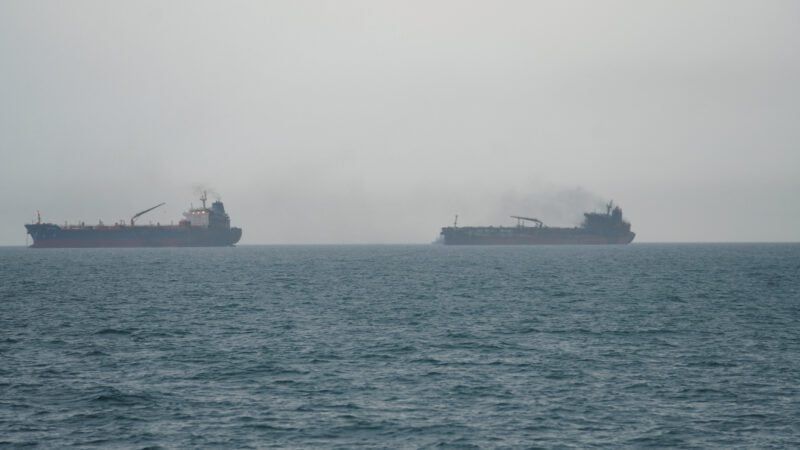 Imagen de portada - Irak obtiene la aprobación iraní para el tránsito de petroleros a través del Estrecho de Ormuz