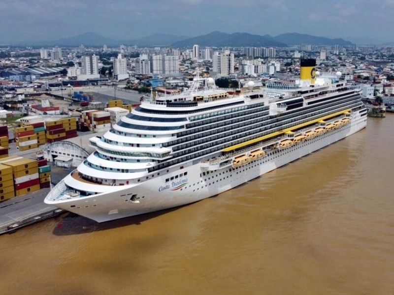 Imagen de portada - Itajaí Abre Terminal de Cruceros Temporal en Noviembre para la Temporada 2026-27