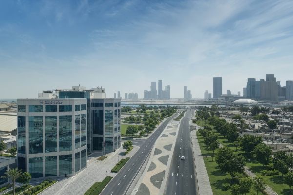 Imagen de portada - L'Imad Holding Announces Tender Offer for 100% of AD Ports Group at USD 1.7