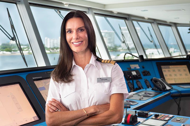 Imagen de portada - La Capitana Kate McCue Deja Four Seasons Yachts Después de 30 Años en el Mar