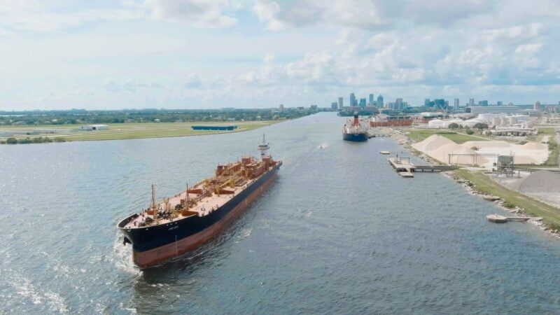 Imagen de portada - La NLRB Ordena a OSG y Alaska Tanker Company Reconocer al Sindicato de Oficiales de Cubierta
