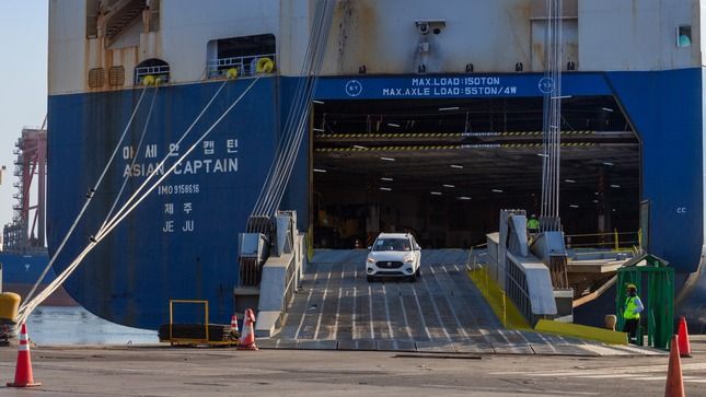 Imagen de portada - MTC: Port of Callao Reaches Record with 6,000 Vehicle Unload and Strengthens Automotive Sector