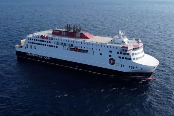 Imagen de portada - Manxman to remain longer in dry dock for additional repairs