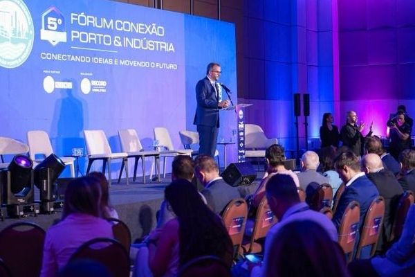 Imagen de portada - Ministro de Puertos y Aeropuertos destaca entorno de inversión y planificación para avance de infraestructura brasileña