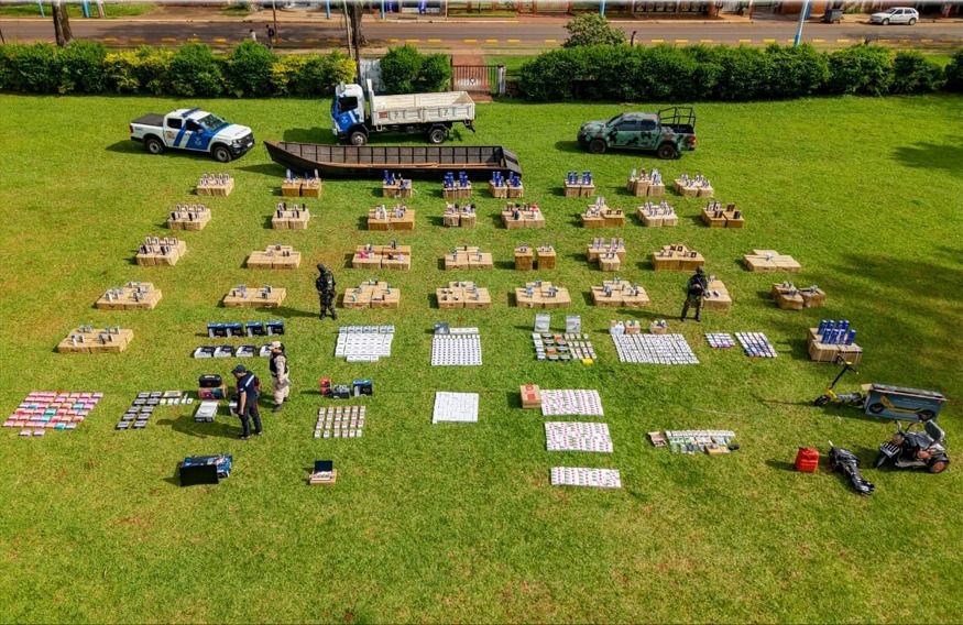 Imagen de portada - Misiones: Prefectura secuestró mercadería de contrabando por más de 186 millones de pesos