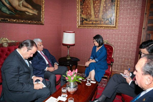 Imagen de portada - Mulino and Fujimori Relaunch Bilateral Relations Focused on Ports and the Canal