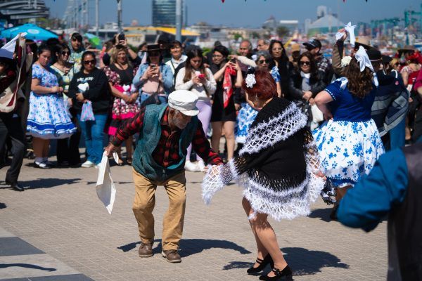 Imagen de portada - National Holidays in Puerto San Antonio: Folkloric Day at Paseo Bellamar