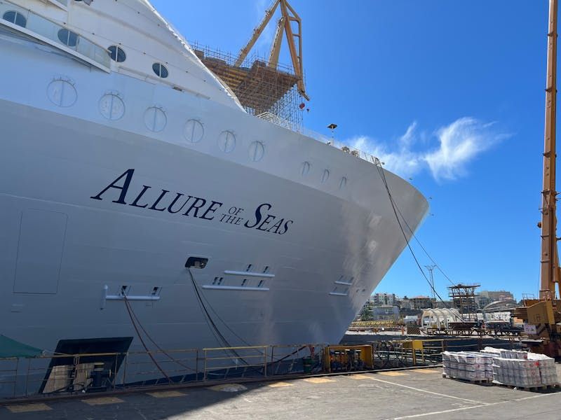 Imagen de portada - Navegación de marzo de 2027 del Allure of the Seas cancelada por fletamento completo del barco