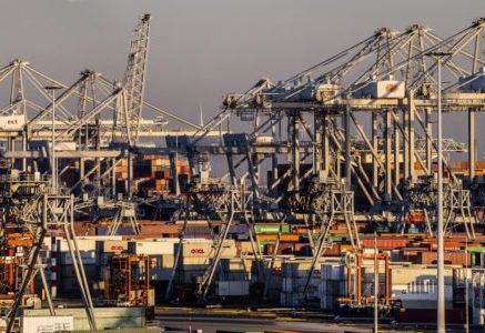 Imagen de portada - Netherlands: IT Failure Paralyzes Two Hutchison Terminals in Port of Rotterdam