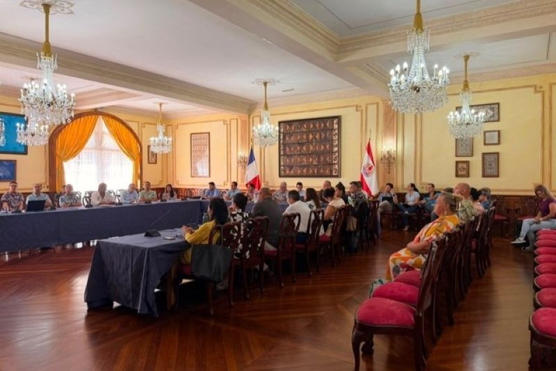 Imagen de portada - Nuevo Liderazgo en el Tahiti Cruise Club en Medio del Crecimiento de la Actividad de Cruceros