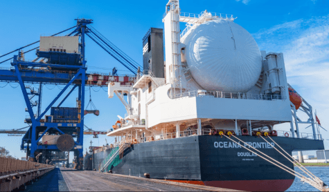 Imagen de portada - Oceana Frontier, First LNG-Powered Bulker, Docks at Port of Ghent