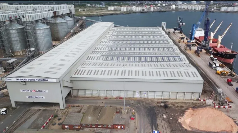 Imagen de portada - PD Ports Activates 675 kW Solar Installation in Teesside, UK