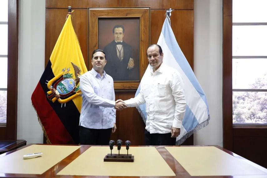 Imagen de portada - Panama and Ecuador Sign Terms of Reference to Negotiate Trade Agreement