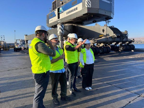Imagen de portada - Port of Arica Welcomes NASA Scientists as Part of 'Day Zero' of the Great Desert Gathering