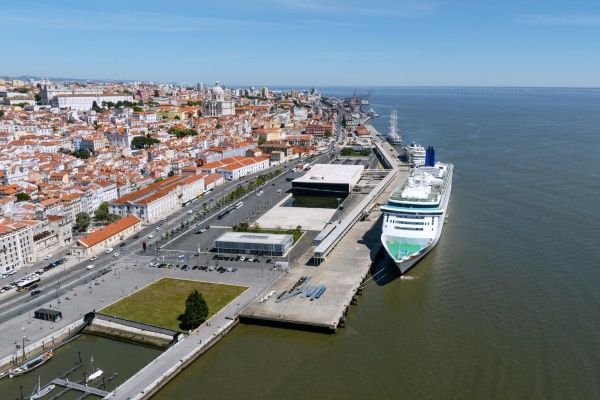 Imagen de portada - Port of Lisbon Reaches Historic Cruise Record in August 2026