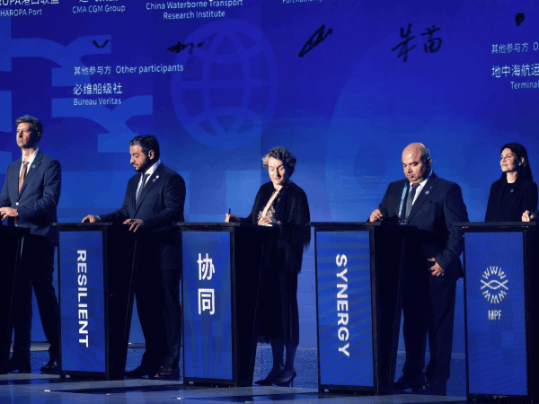 Imagen de portada - Port of Ningbo and Valenciaport Promote Green Corridor with MSC