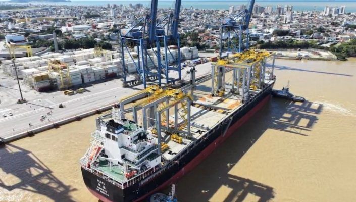 Imagen de portada - Portonave Receives 14 Electric e-RTG Cranes to Expand Yard Capacity
