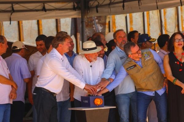 Imagen de portada - President of Brazil Inaugurates Ferries and Renovation Works at the Port of Manaus