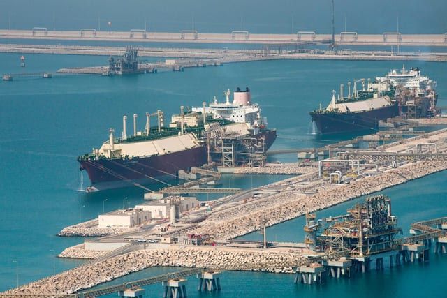 Imagen de portada - QatarEnergy Lista para Reiniciar la Producción de GNL, Alcanzar la Capacidad Actual en un Mes, Dice una Fuente