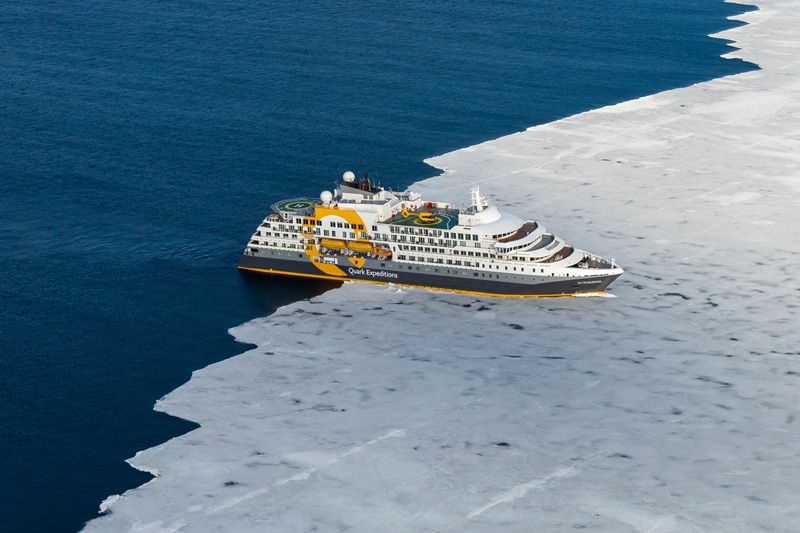 Imagen de portada - Quark Expeditions Lanza las Temporadas Ártica 2028 y Antártica 2028-29