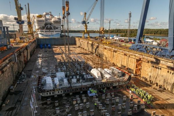 Imagen de portada - Royal Caribbean Lays Keel for Fifth Icon Class Ship at Meyer Turku