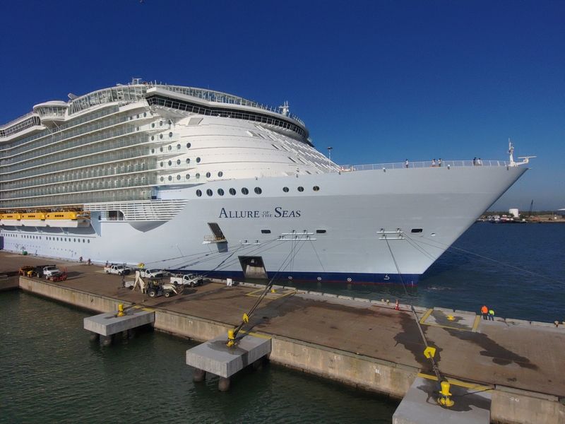 Imagen de portada - Royal Caribbean reduce el crucero del Allure of the Seas de enero de 2027 a cuatro noches