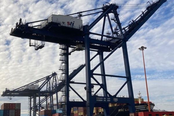 Imagen de portada - STI Executes STS Crane Movement for Scheduled Maintenance