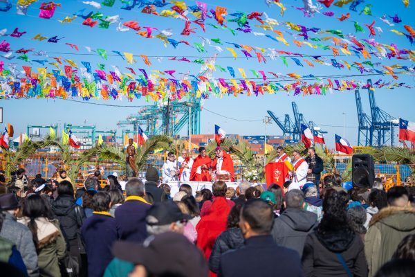 Imagen de portada - Saint Peter's Festival: Port San Antonio Supports Artisanal Fishermen's Celebration