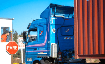 Imagen de portada - San Antonio Truckers Propose Fourth Shift to Unblock 42-Hour Conflict