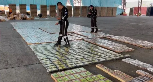 Imagen de portada - Seizure of 2 tons of cocaine in Puerto Bolívar, Ecuador