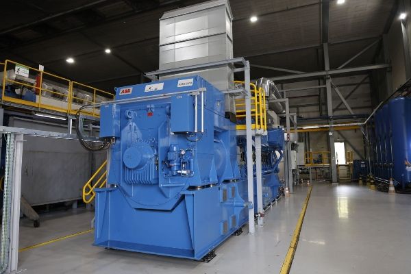 Imagen de portada - Suape Industrial Port Complex inaugurates first engine powered almost exclusively by ethanol