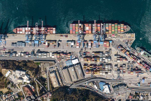 Imagen de portada - Terminal Pacífico Sur Registers 4,300 Vessels in Ten Years of Port Expansion