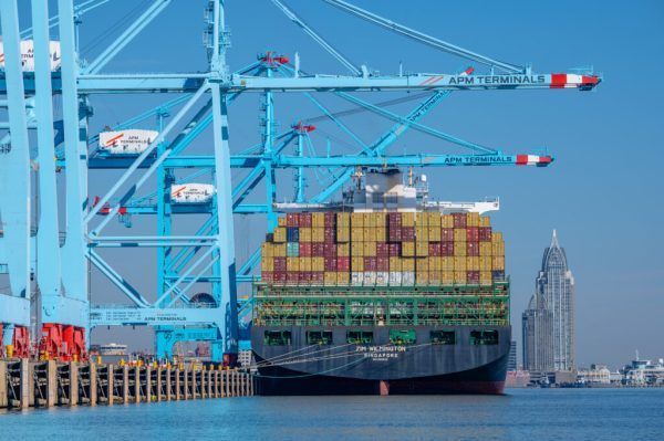 Imagen de portada - USA: S&P Raises Alabama Port Authority's Credit Rating to A