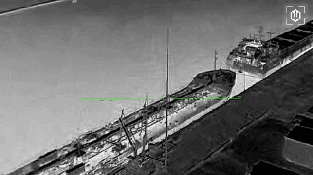 Imagen de portada - Ucrania daña un buque tanque de productos y una terminal petrolera en el mar de Azov