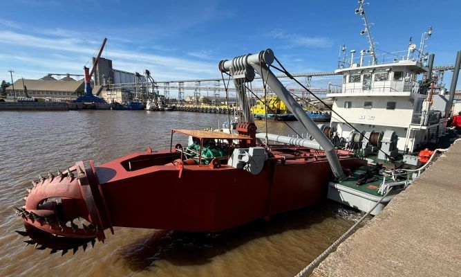 Imagen de portada - Uruguay: Port of Nueva Palmira Completes Disembarkation and Launch of New Dredger for Waterway