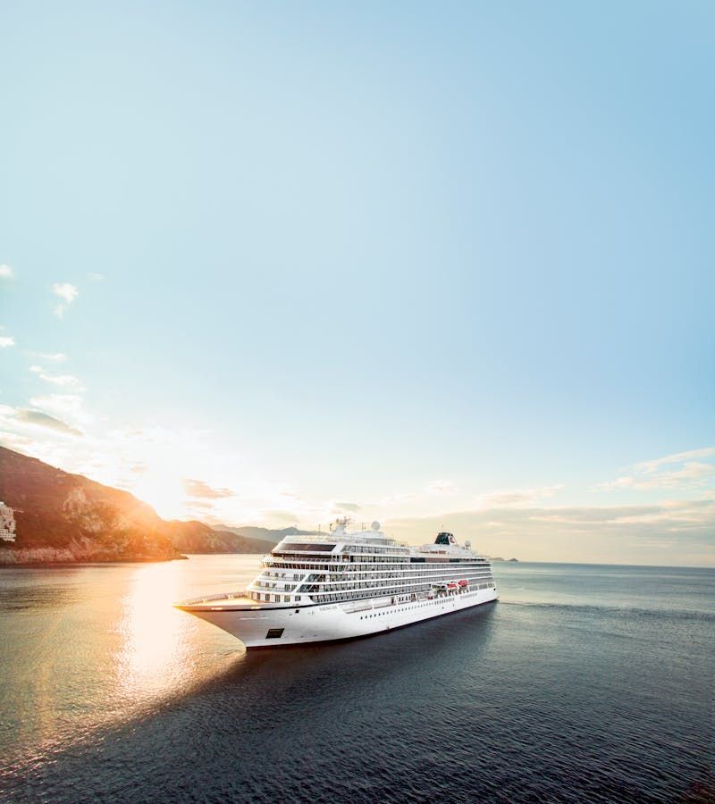 Imagen de portada - Viking Lanza Reservas para 2028-29: Más de 700 Salidas en 80 Itinerarios