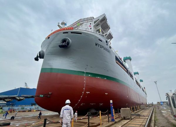 Imagen de portada - ZPMC Delivers First 38,000 DWT Multipurpose Vessels to Chipolbrok