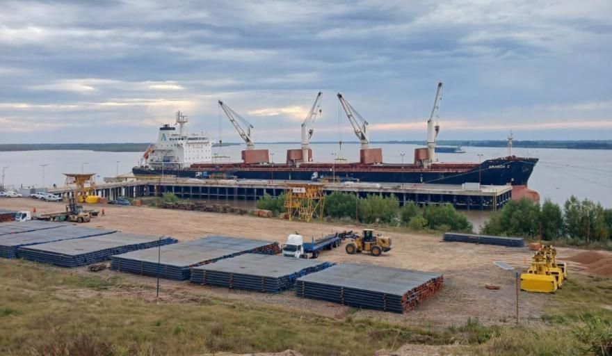 PTP Group completó la primera exportación de Arcelor Mittal desde la Zona Franca Santafesina