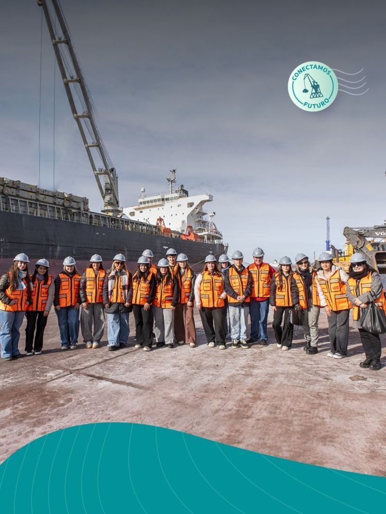 El Puerto de San Nicolás recibió a estudiantes de administración para integrarlos al entorno logístico y de gestión