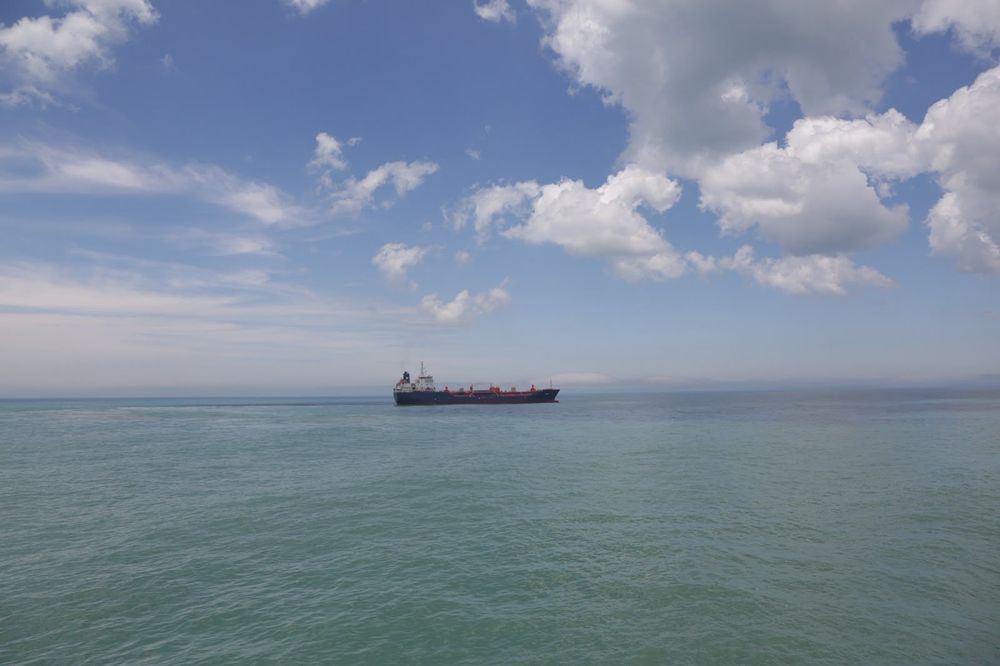 Imagen de portada - Argentina Sanctions 'Hai Xiang 2' Vessel for Illegal Fishing in its Exclusive Economic Zone