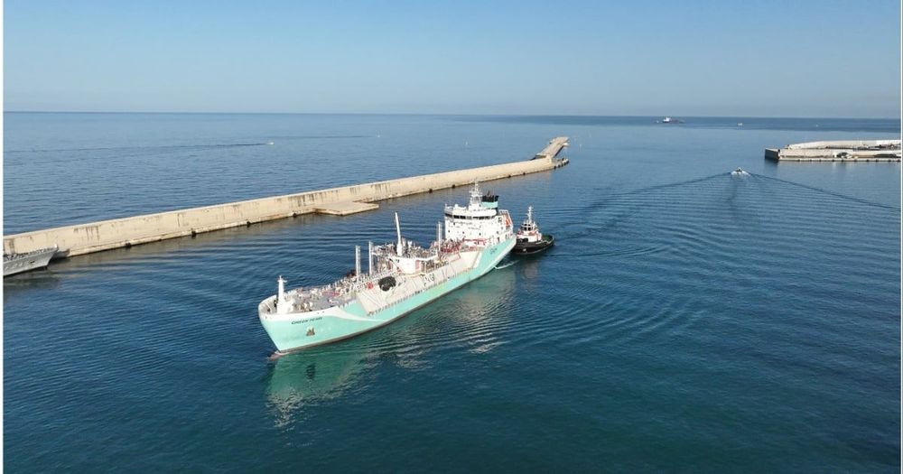 Imagen de portada - Axpo y Vitol completan la primera operación de suministro de GNL en el puerto de Civitavecchia