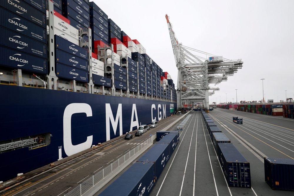 Imagen de portada - Buque de CMA CGM Dañado por Ataque con Misiles en el Estrecho de Ormuz Podría Ser Desguazado