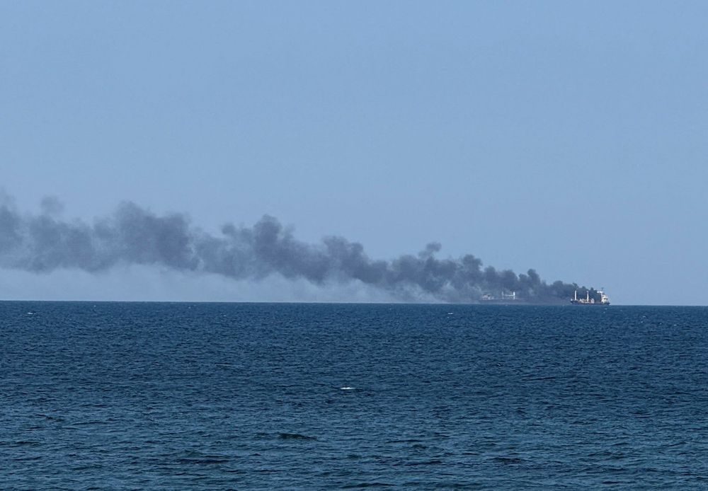 Imagen de portada - Buque de carga Golden Leo se hunde frente al puerto ucraniano de Odesa tras ataque ruso