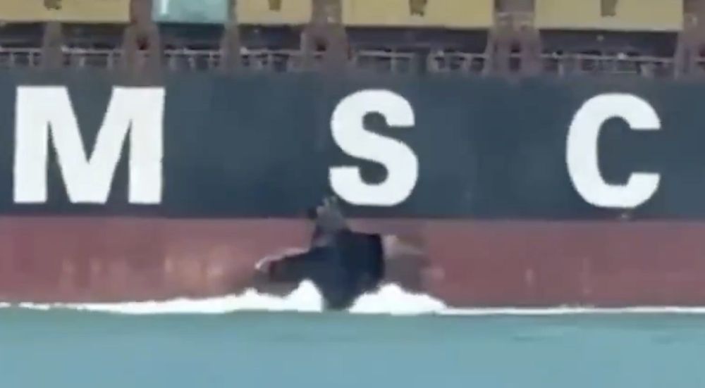 Imagen de portada - Buque portacontenedores de MSC dañado en aparente ataque frente a Irak