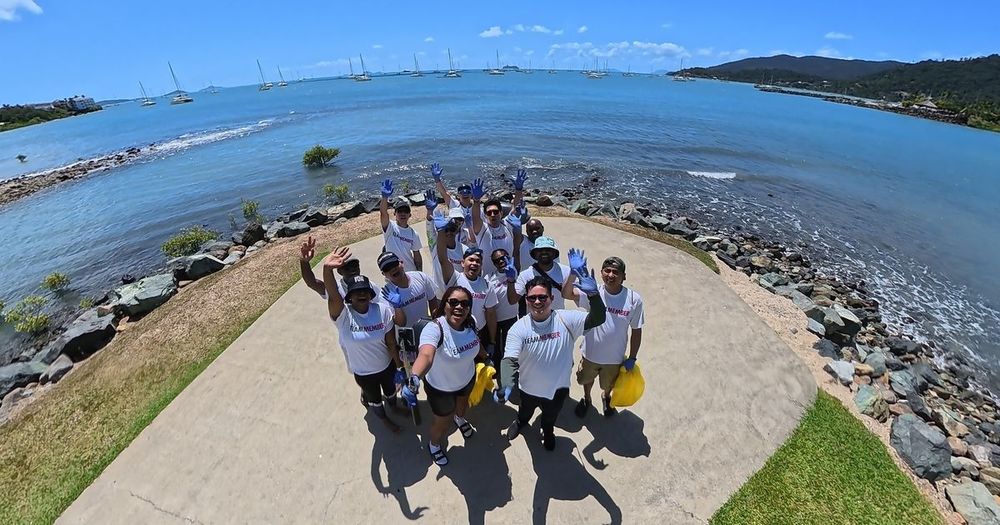 Imagen de portada - Carnival Cruise Line Celebrates Commitment to Cleaner Oceans Through International Coastal Cleanups