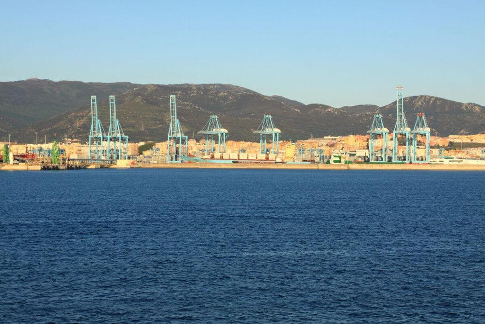Imagen de portada - CyberLogitec Supplies Operating System for TTI Algeciras Expansion