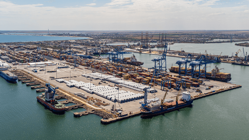 Imagen de portada - DP WORLD LANZA ESTUDIO DE ENERGÍA NUCLEAR EN EL PUERTO DE CONSTANZA EN RUMANIA