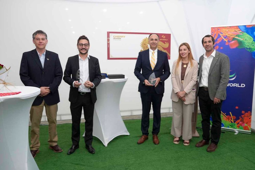 Imagen de portada - DP World San Antonio inaugurates 2025-2026 cherry season