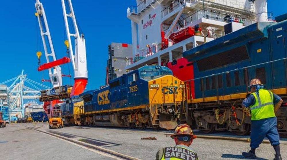 Imagen de portada - Eight CSX Locomotives Arrive at APM Terminals Callao on the Vessel Alicia